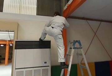 落下事故VR、高所での無理な移動