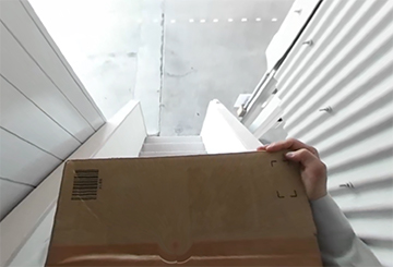 自転車安全運転VR、急なバックでの追突事故