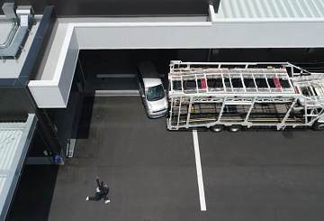 トラック、トレーラー、VR